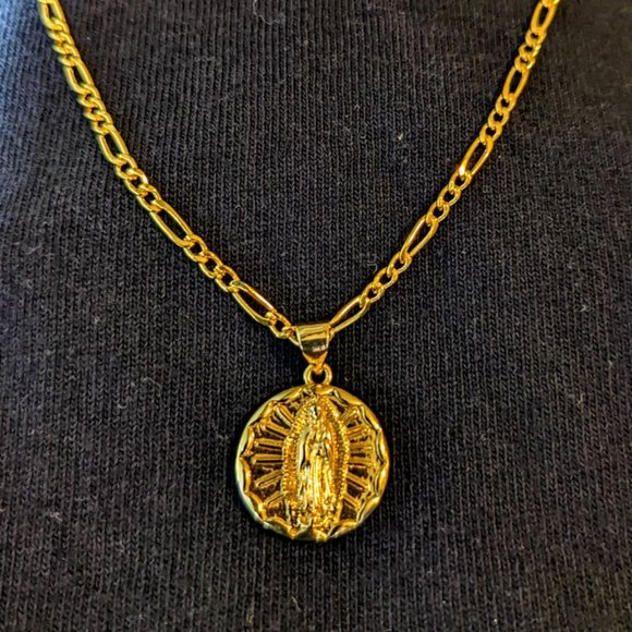 NEW 18K - 22in Gold Plated Virgin Mary Necklace Virgen Maria - Picture 1 of 4